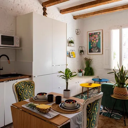 アパート Enchanting 2 Bedroom Flat With Terrace Near Placa Espanya