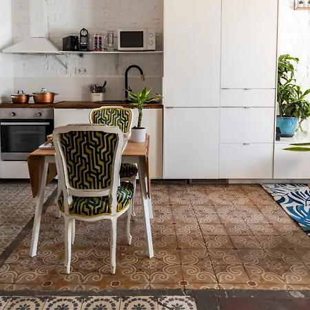 Appartamento Enchanting 2 Bedroom Flat With Terrace Near Placa Espanya