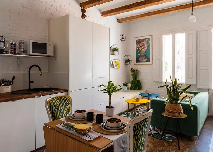 Apartamento Enchanting 2 Br Flat With Terrace Near Plaça Espanya
