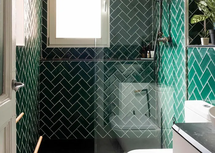 Enchanting 2 Br Flat With Terrace Near Plaça Espanya Barcelona