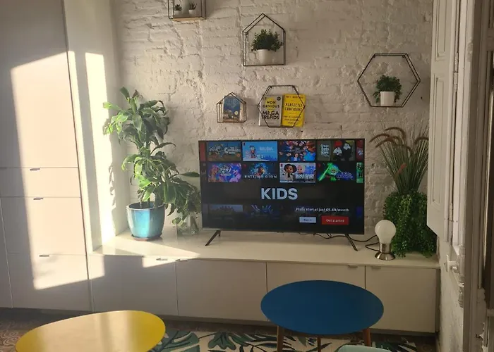 Apartamento Enchanting 2 Br Flat With Terrace Near Plaça Espanya *